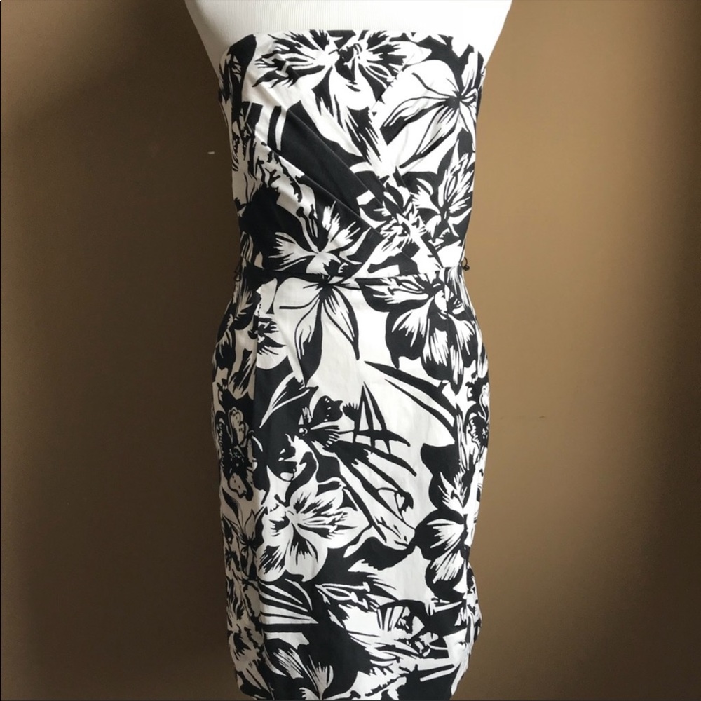 White House Black Market strapless dress with pockets